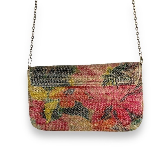 4 for $40 SALE! Woven Straw Cross Body Convertible Clutch Handbag, Floral Print - Picture 11 of 13